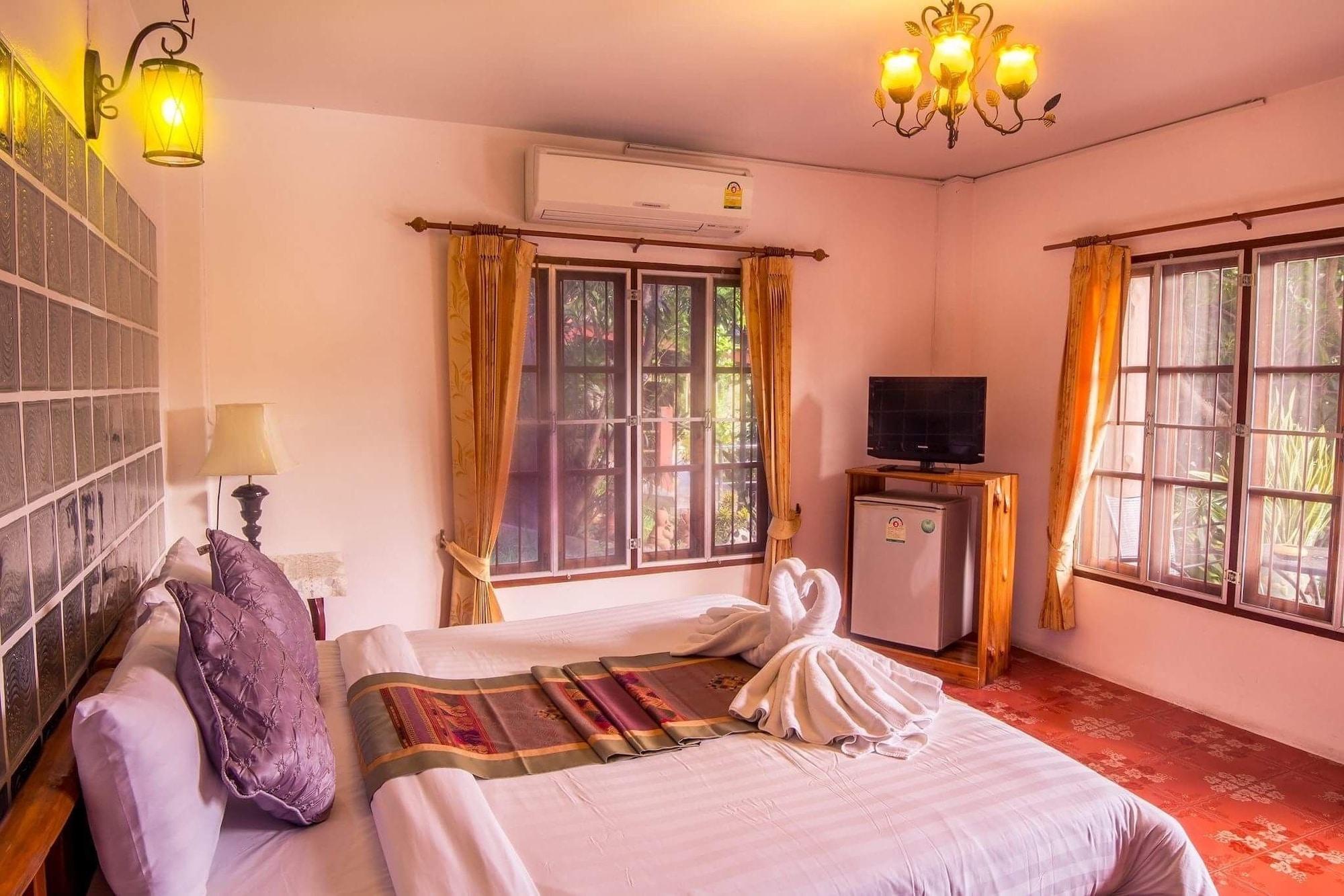 Pongphen Guesthouse - Sha Plus Certified Kanchanaburi Dış mekan fotoğraf