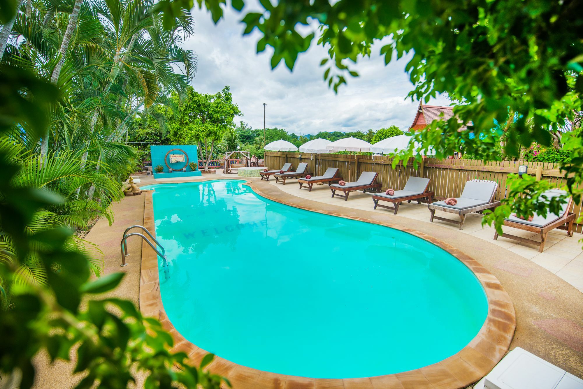 Pongphen Guesthouse - Sha Plus Certified Kanchanaburi Dış mekan fotoğraf