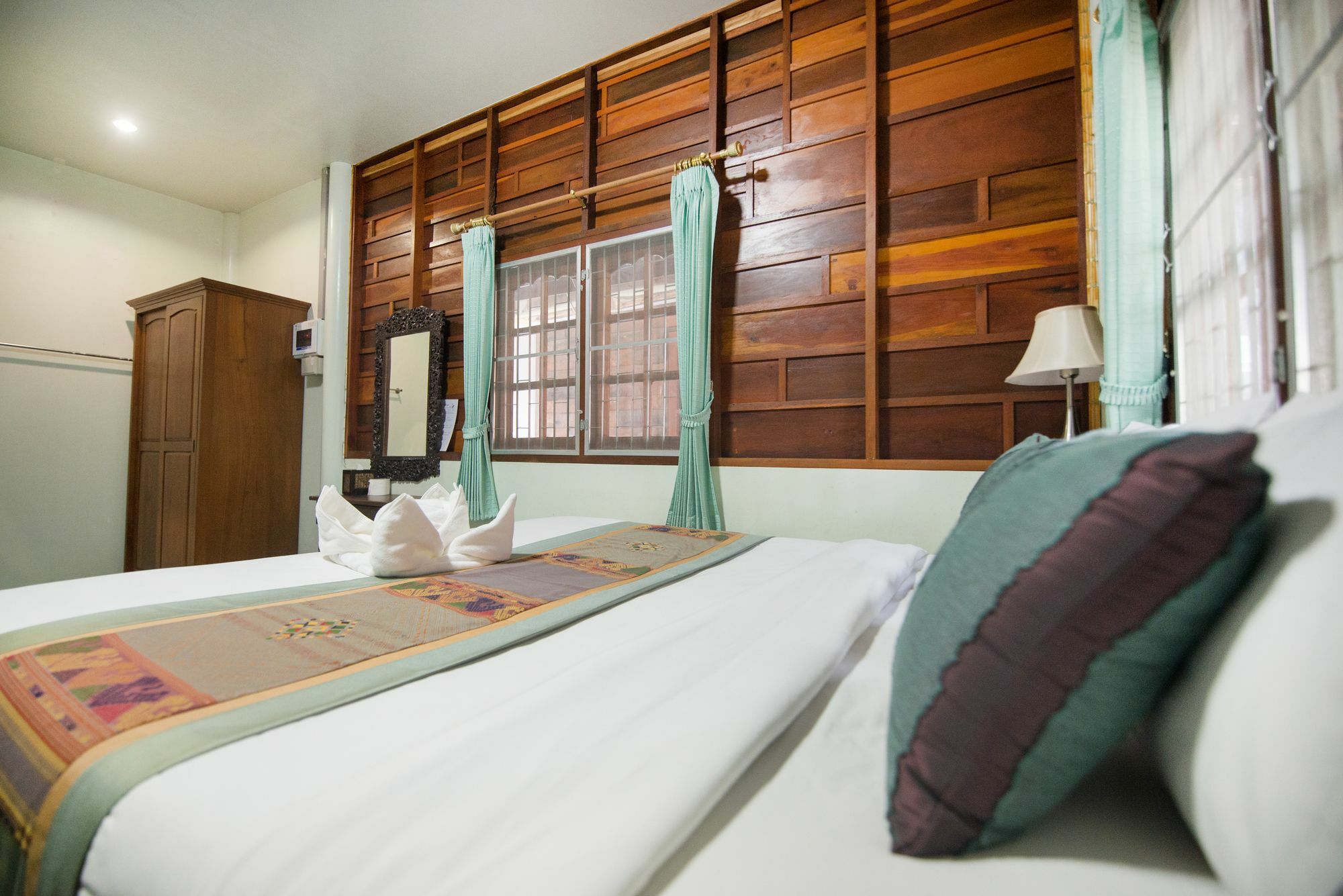 Pongphen Guesthouse - Sha Plus Certified Kanchanaburi Dış mekan fotoğraf