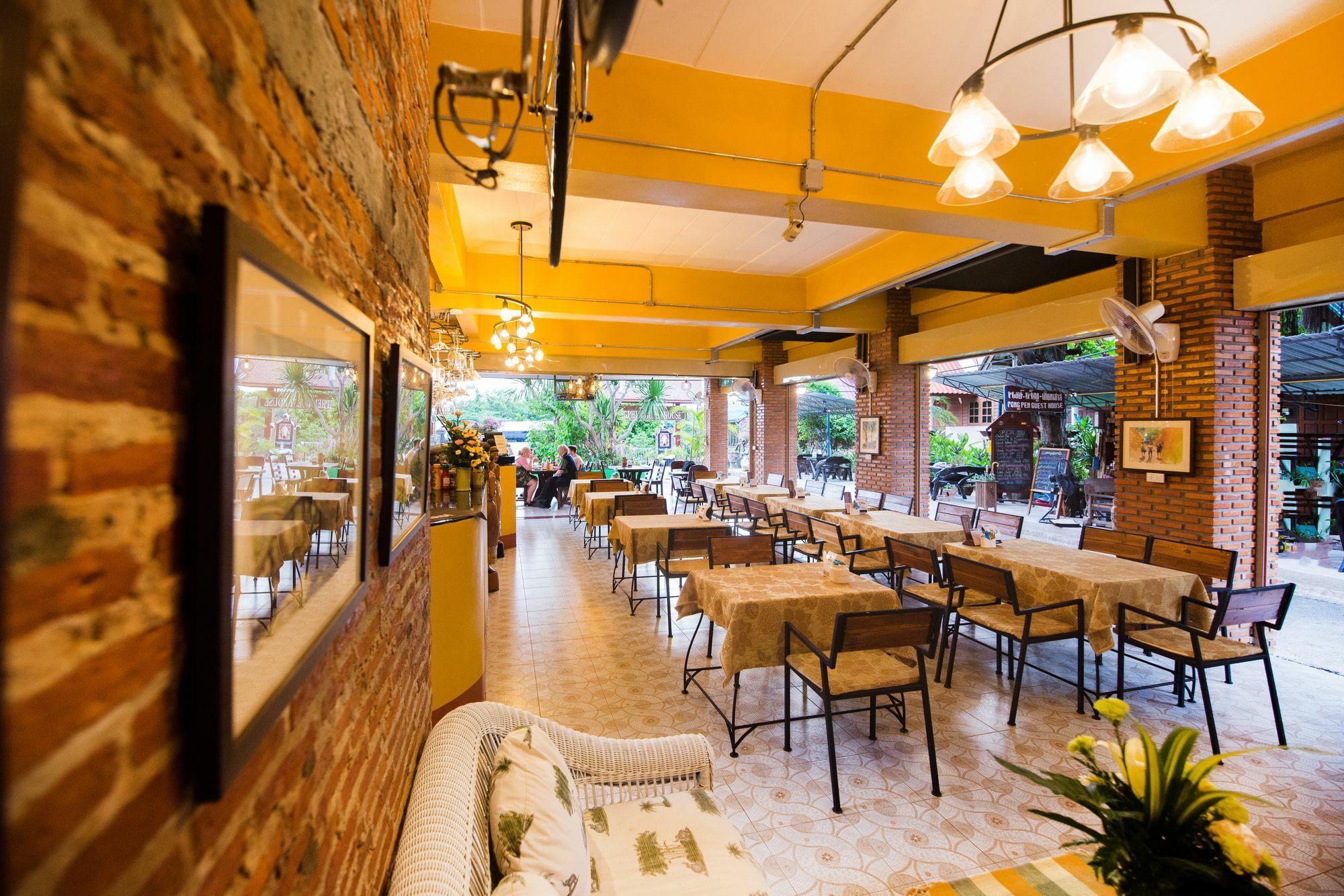 Pongphen Guesthouse - Sha Plus Certified Kanchanaburi Dış mekan fotoğraf