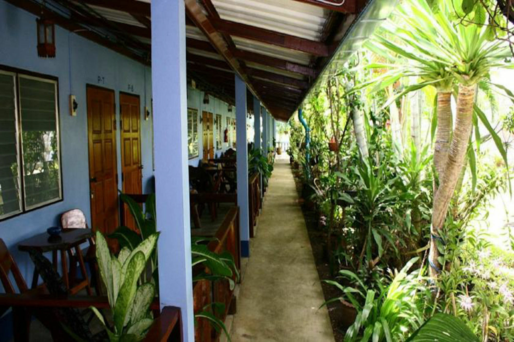 Pongphen Guesthouse - Sha Plus Certified Kanchanaburi Dış mekan fotoğraf